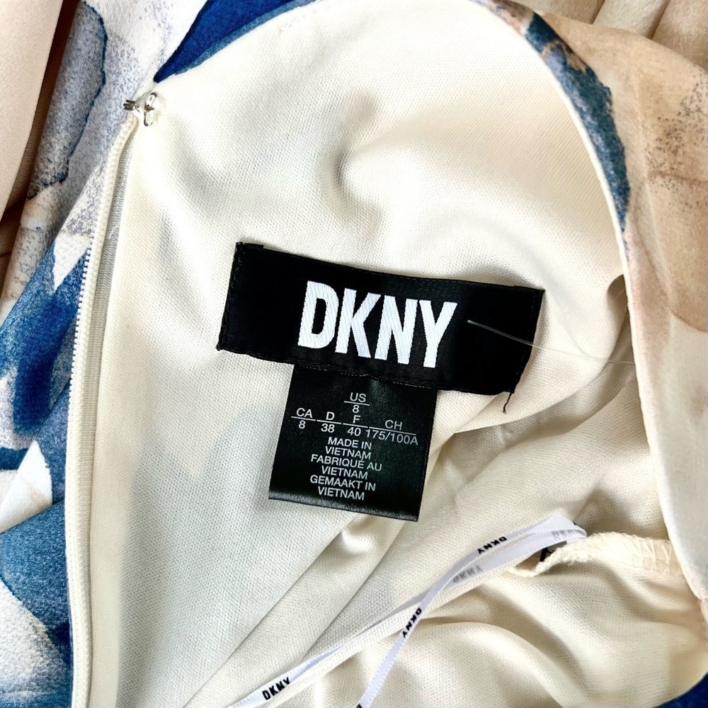 DKNY Long Sleeveless Cream Tan & Navy Blue Floral Dress Faux Wrap Size 8 NWT - Picture 11 of 16